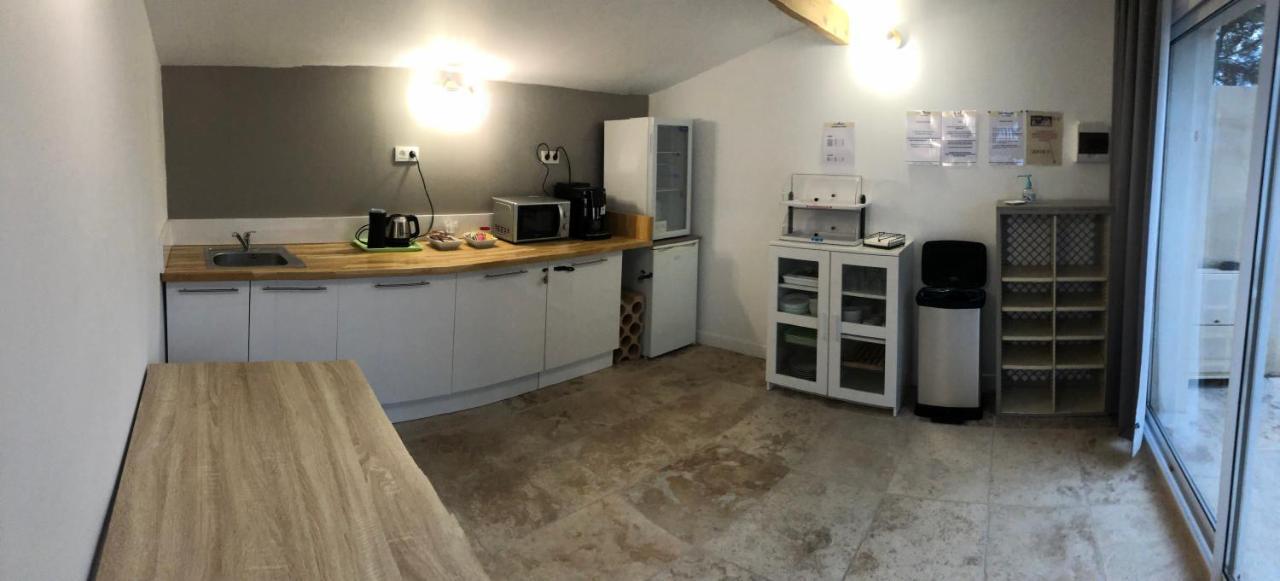 Lou Meinado Saint-Martin-de-Crau Eksteriør bilde