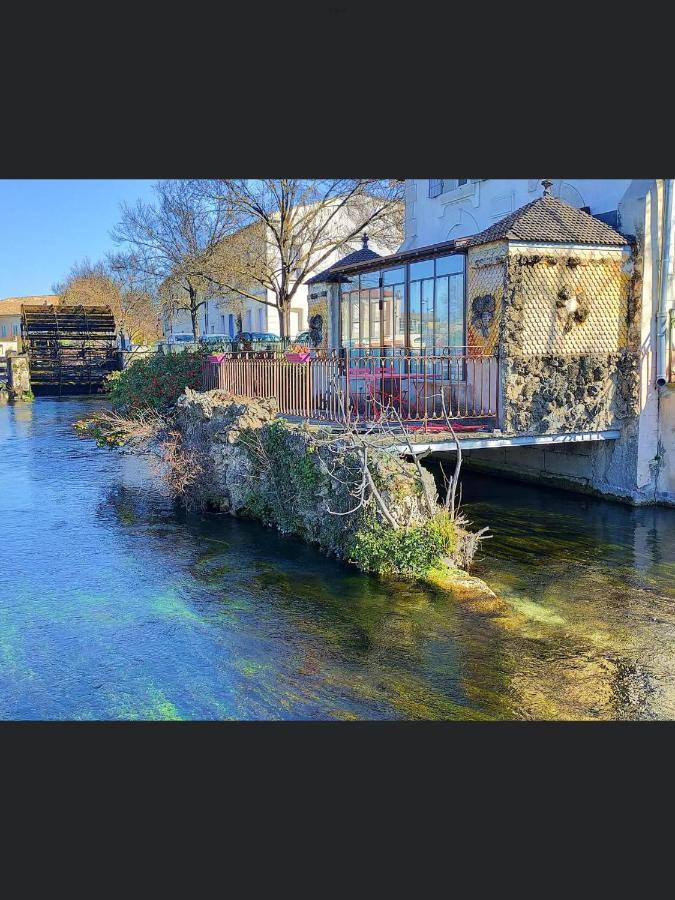 Lou Meinado Saint-Martin-de-Crau Eksteriør bilde